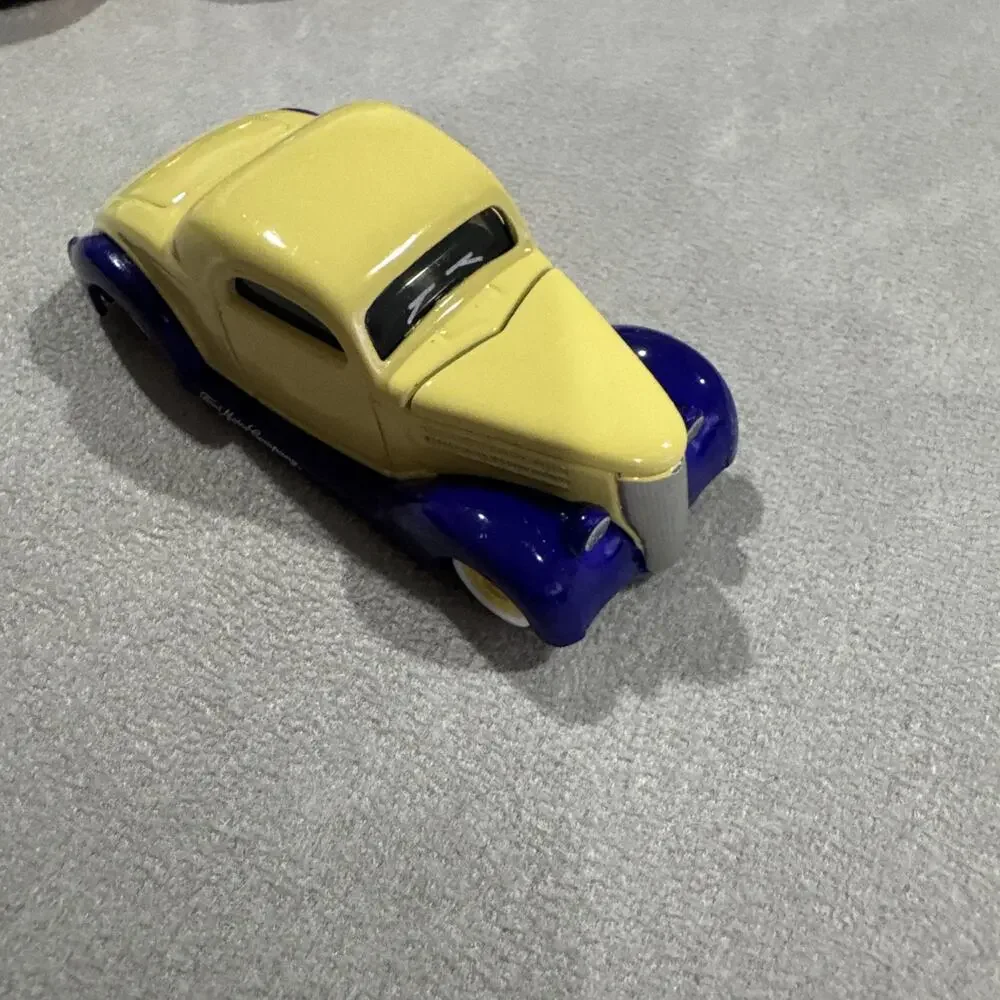 Lot Of 3 Maisto Die Cast Cars Toy Cars Vehicles Colorful